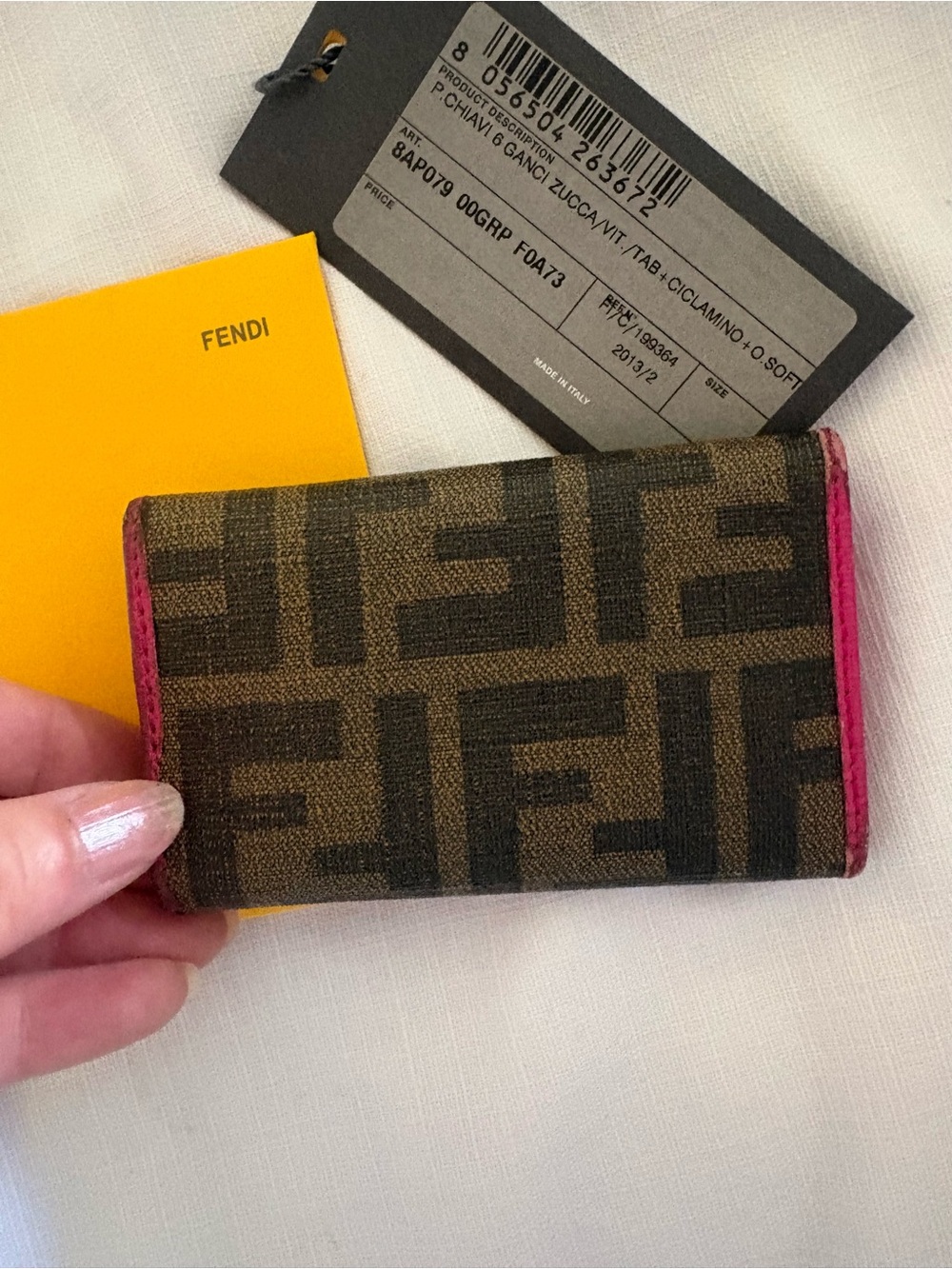 Auth Fendi logo Key card case - Picture 10 of 10